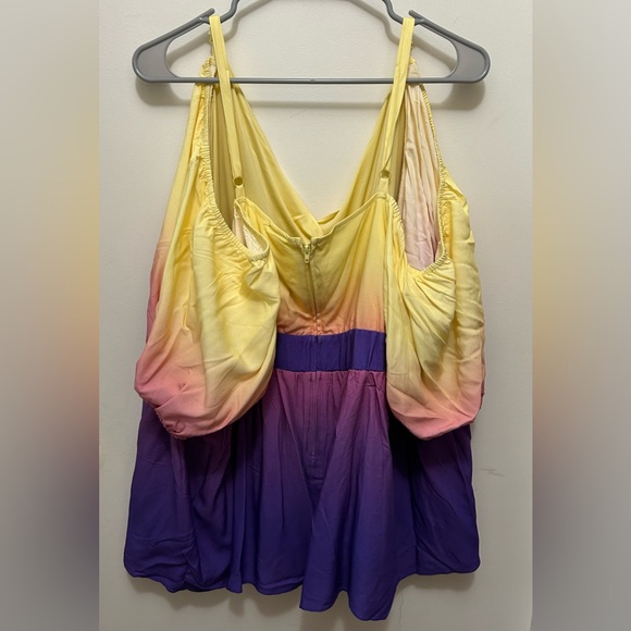 🍂NEW Her Universe Star Wars Padme Amidala Cold Shoulder Top PlusSize Exclusive - Picture 8 of 9